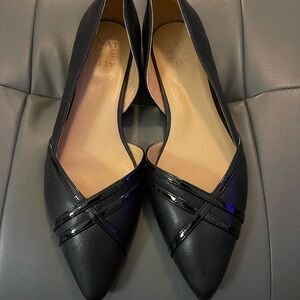 Naturalizer Black Flats